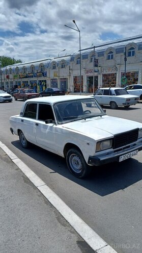 LADA (VAZ) 2107