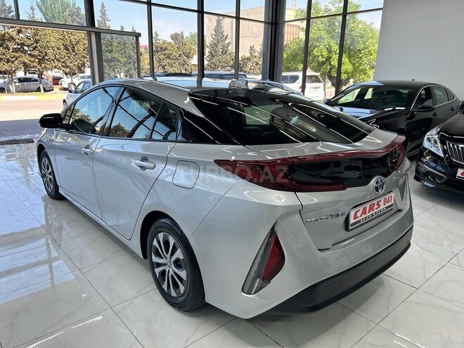 Toyota Prius Prime