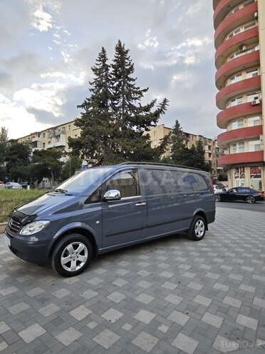 Mercedes Vito 111