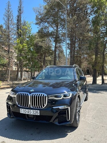 BMW X7