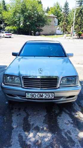 Mercedes C 180