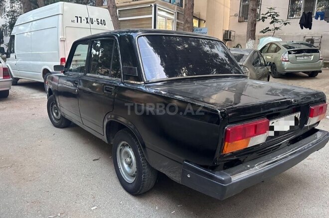 LADA (VAZ) 2107