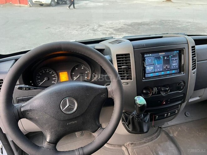 Mercedes Sprinter 318