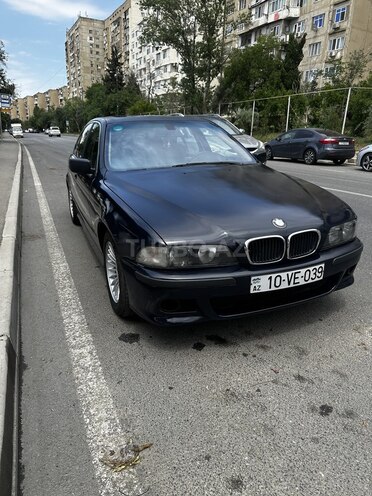 BMW 528