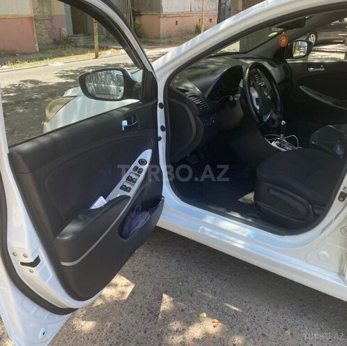 Hyundai Accent 2014, 161,000 km - 1.6 л - İsmayıllı