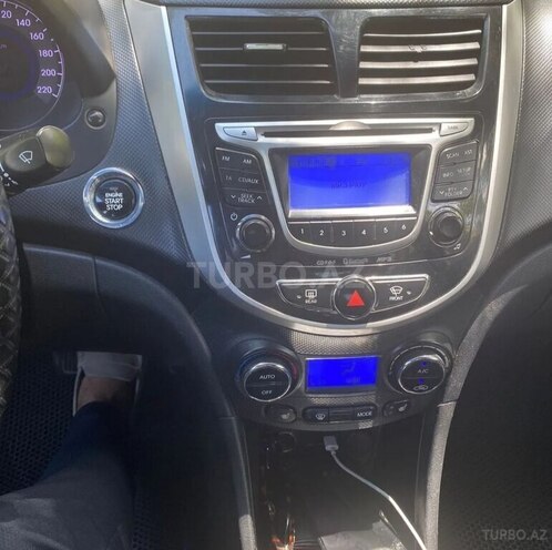 Hyundai Accent 2014, 161,000 km - 1.6 л - İsmayıllı