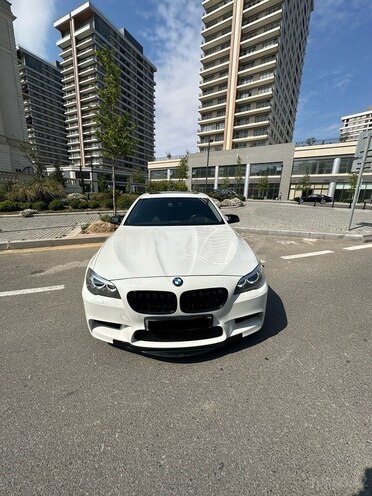 BMW 528