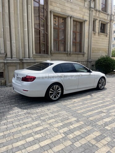 BMW 528