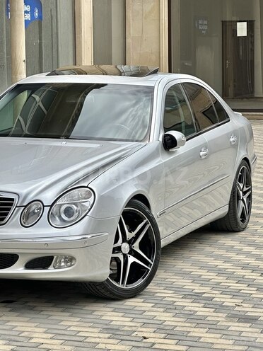 Mercedes E 240 2002, 231,000 km - 2.6 l - Bakı