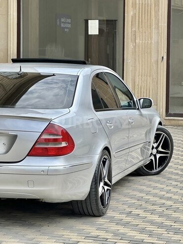 Mercedes E 240 2002, 231,000 km - 2.6 l - Bakı