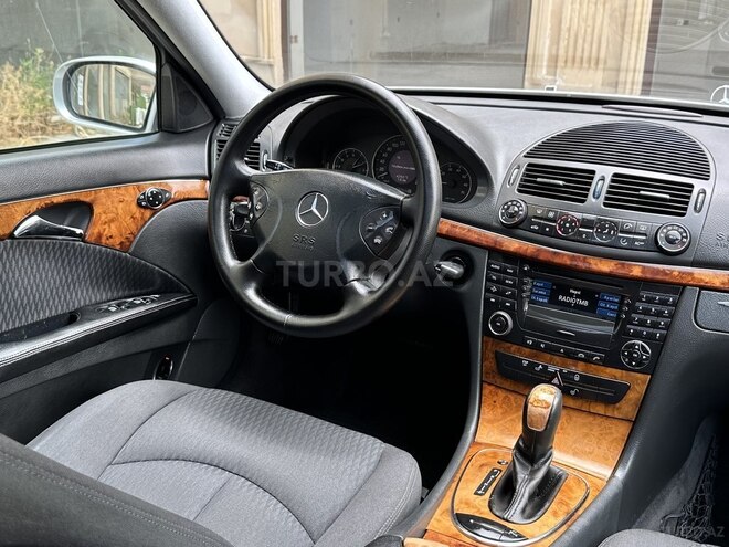Mercedes E 240 2002, 231,000 km - 2.6 l - Bakı