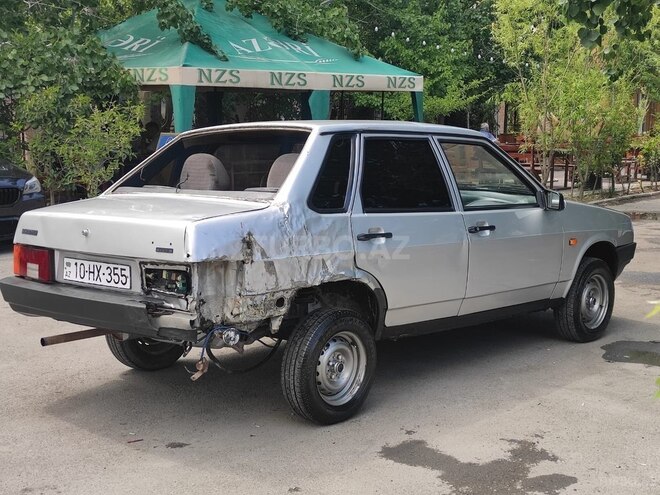 LADA (VAZ) 21099