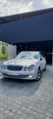 Mercedes E 270