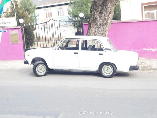 LADA (VAZ) 2107