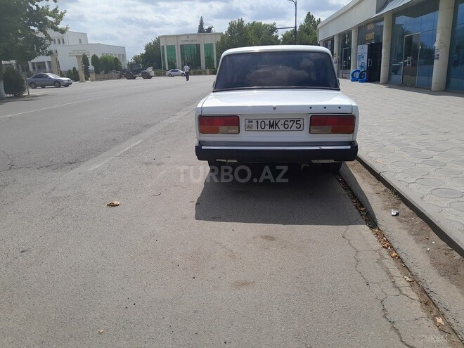 LADA (VAZ) 2107