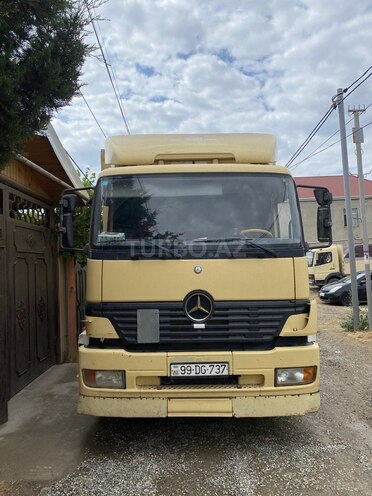 Mercedes Atego 2528