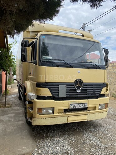 Mercedes Atego 2528