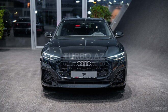 Audi Q8