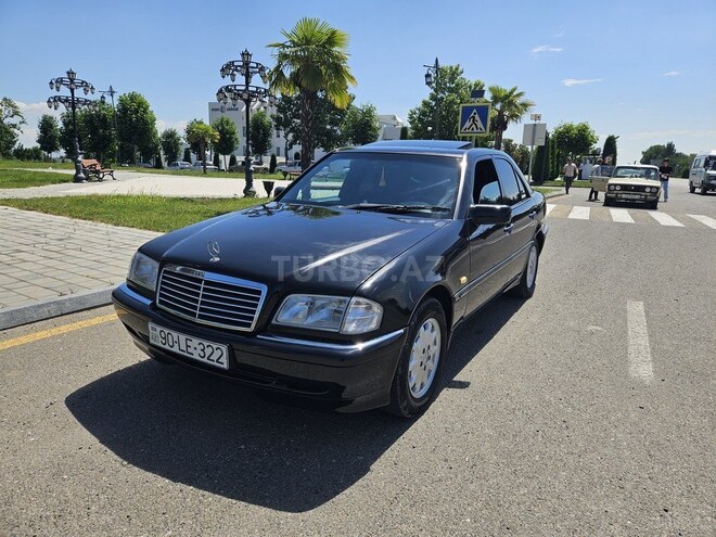 Mercedes C 240