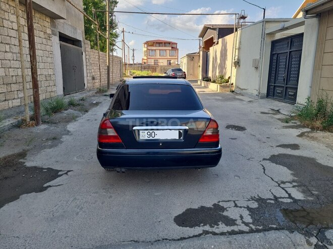 Mercedes C 220