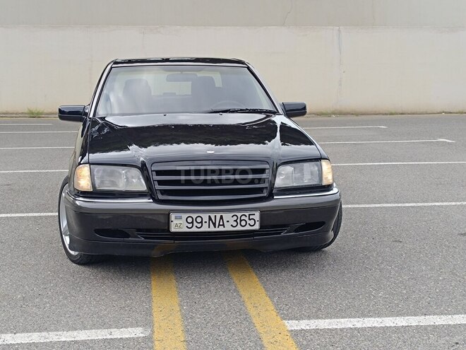 Mercedes C 200