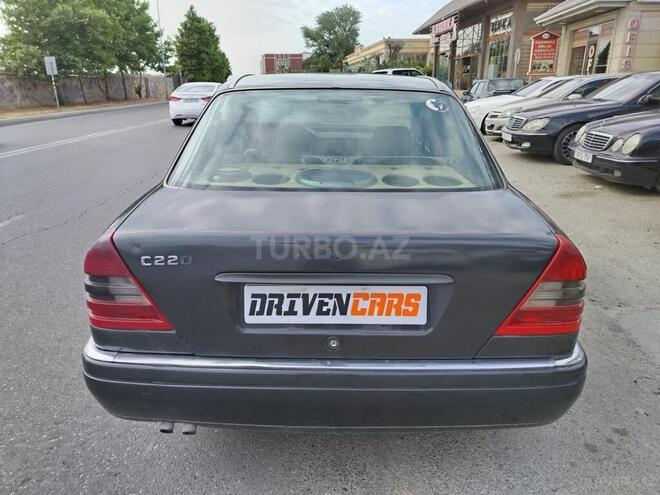 Mercedes C 200