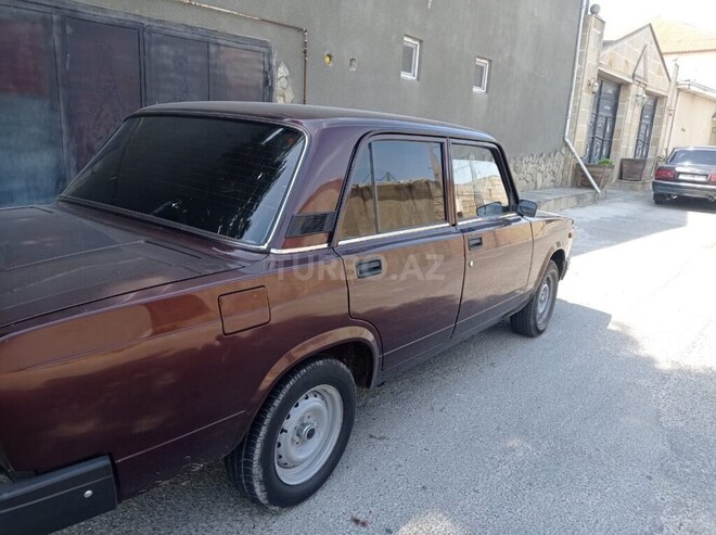 LADA (VAZ) 2107