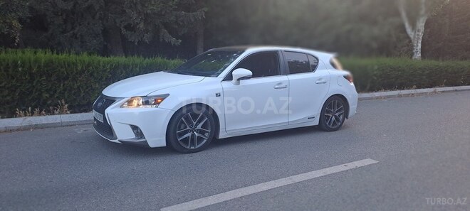 Lexus CT 200h