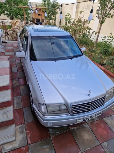 Mercedes C 200