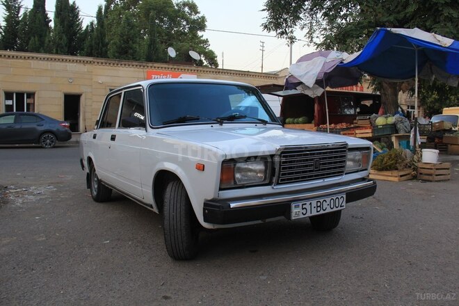 LADA (VAZ) 2107