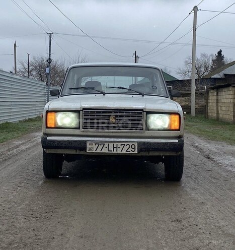 LADA (VAZ) 2107