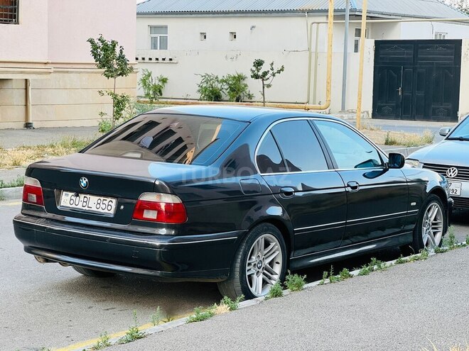 BMW 528