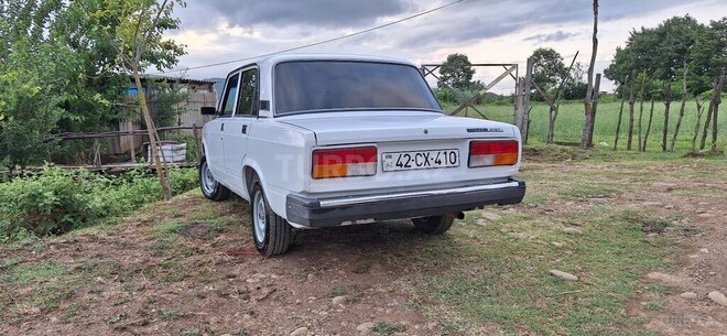 LADA (VAZ) 2107