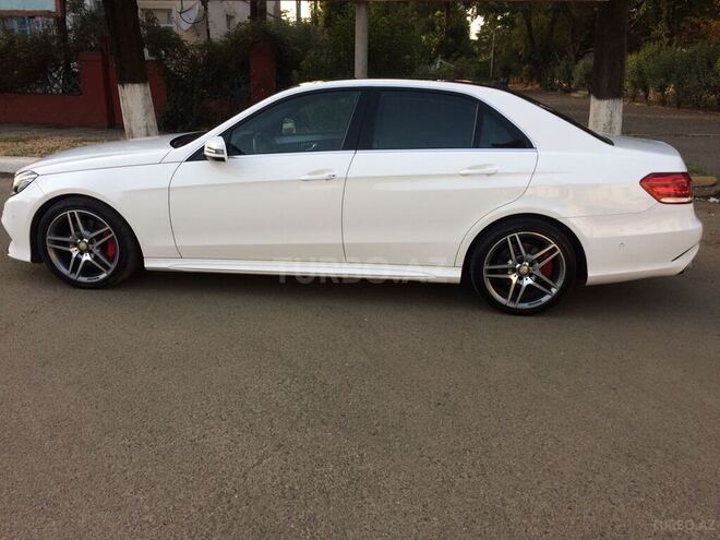 Mercedes E 200