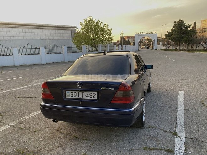 Mercedes C 200