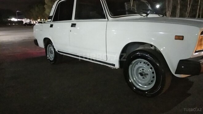 LADA (VAZ) 2107