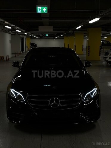 Mercedes E 200