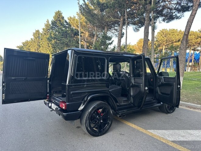 Mercedes G 500