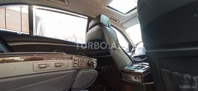 BMW 745 2003, 288,000 km - 4.4 l - Bakı