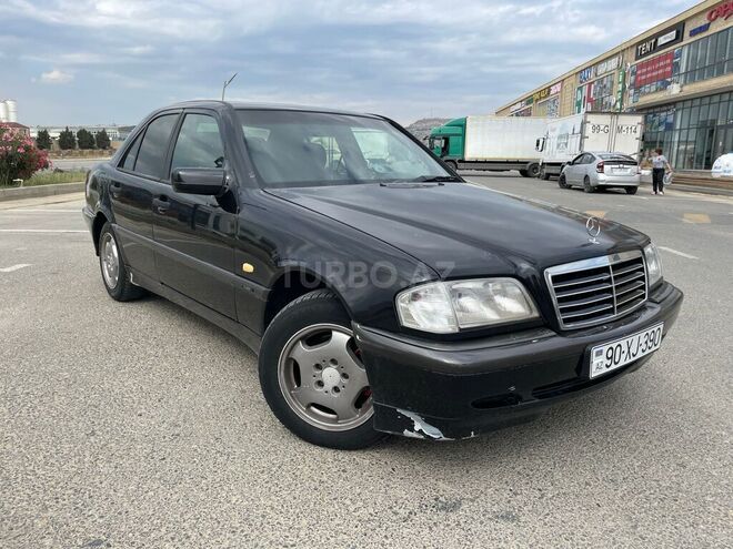 Mercedes C 180