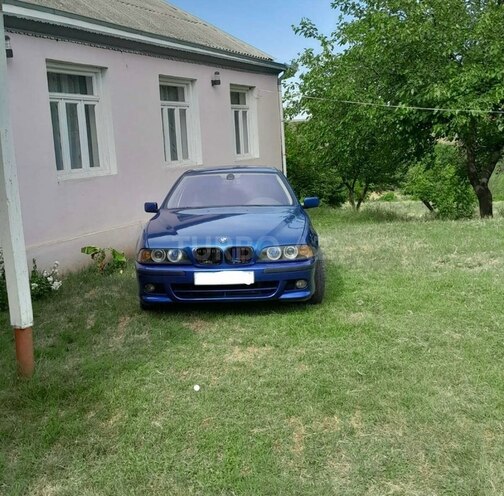 BMW 528