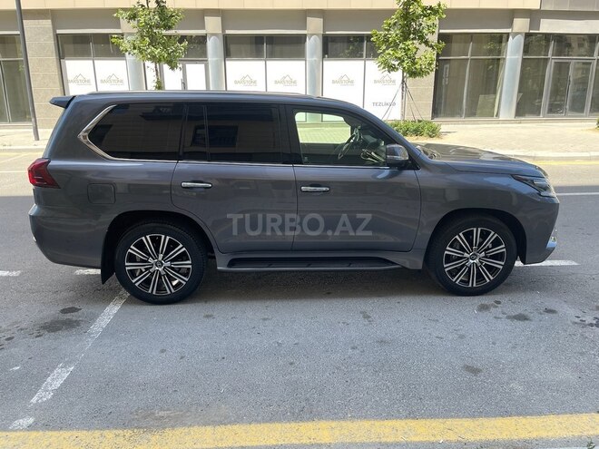 Lexus LX 450d