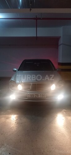 Mercedes E 260