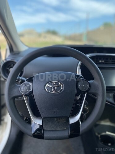 Toyota Prius C