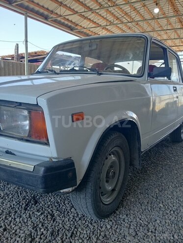 LADA (VAZ) 2107