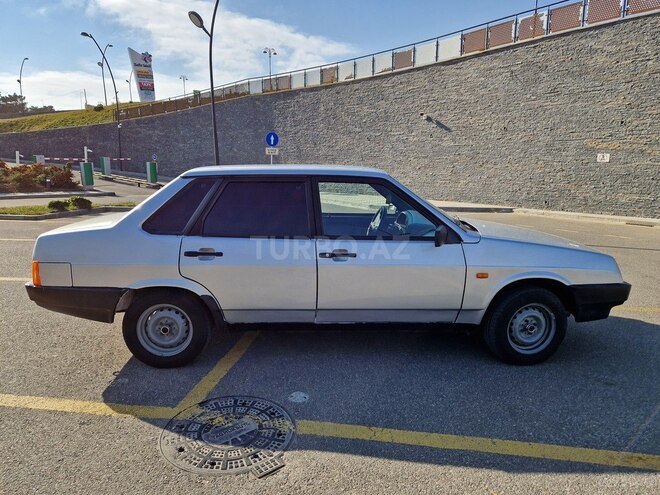 LADA (VAZ) 21099