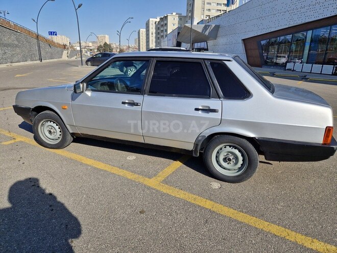 LADA (VAZ) 21099