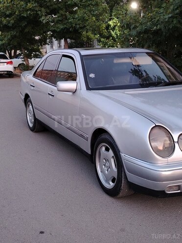 Mercedes E 220 d