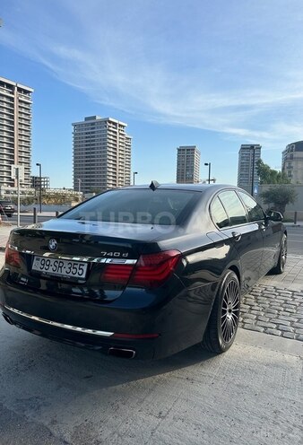 BMW 740