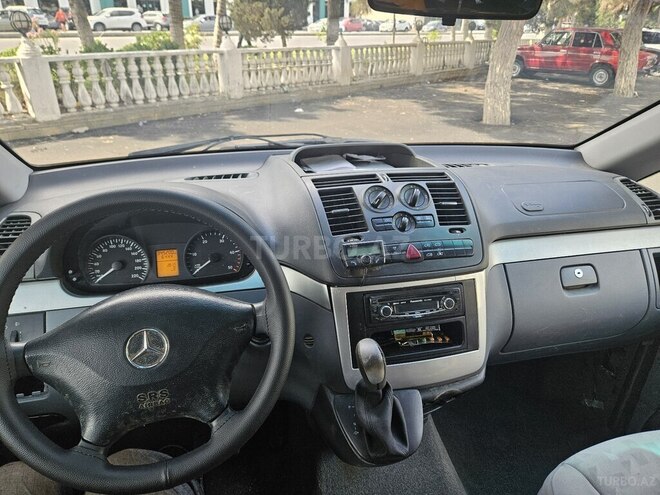 Mercedes Vito 111